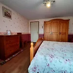 Familial Avec Jardin, Cheminee Et Equipements Bebe - Bellevigne, Charente - Fr-1-653-149 *