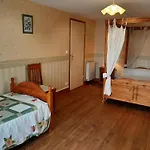 Familial Avec Jardin, Cheminee Et Equipements Bebe - Bellevigne, Charente - Fr-1-653-149 Feriehus *