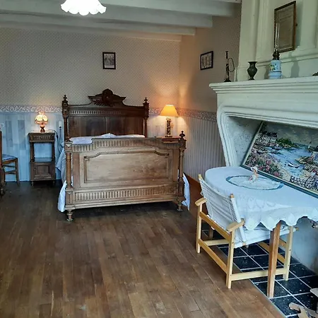 Familial Avec Jardin, Cheminée Et équipements Bébé – Bellevigne, Charente - Fr-1-653-149