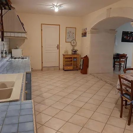 Familial Avec Jardin, Cheminée Et équipements Bébé – Bellevigne, Charente - Fr-1-653-149 Viville