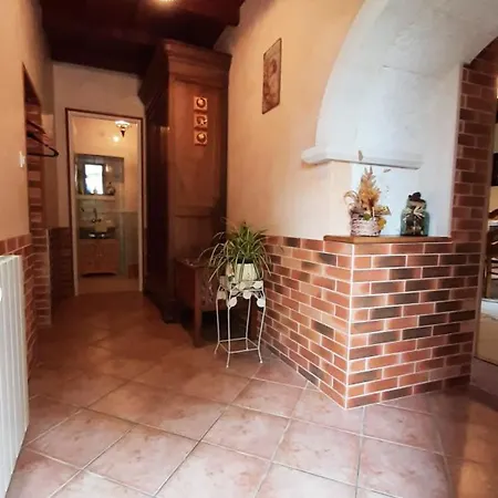 Familial Avec Jardin, Cheminée Et équipements Bébé – Bellevigne, Charente - Fr-1-653-149 Сasa de vacaciones Viville