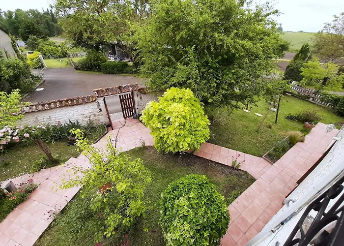 Familial Avec Jardin, Cheminee Et Equipements Bebe - Bellevigne, Charente - Fr-1-653-149 度假居 Viville