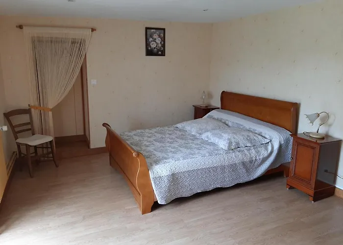 度假居 Familial Avec Jardin, Cheminee Et Equipements Bebe - Bellevigne, Charente - Fr-1-653-149 *